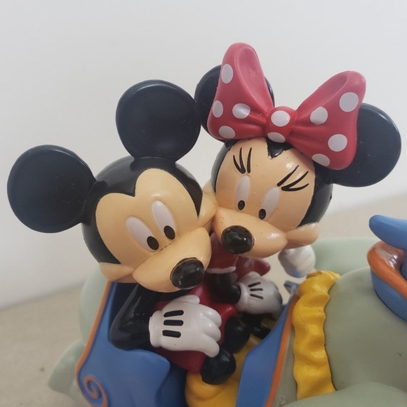 Disney Parks Dumbo Ride featuring Mickey & Minnie Pull back Car - Picture 7 of 7